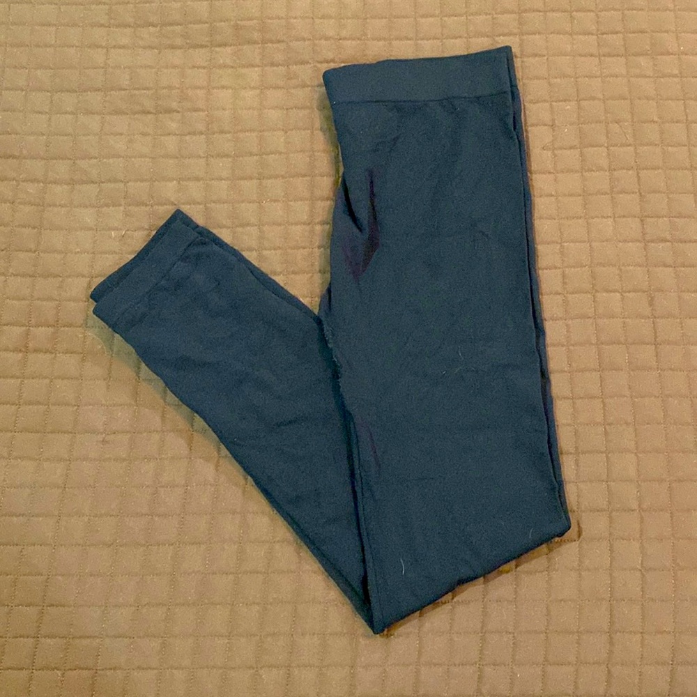 Women’s black leggings